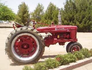 Schnepf Farm Tractor